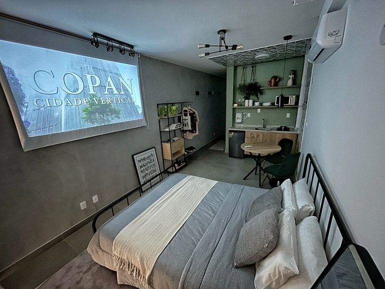Loft com estilo industrial no Copan - Com ar
