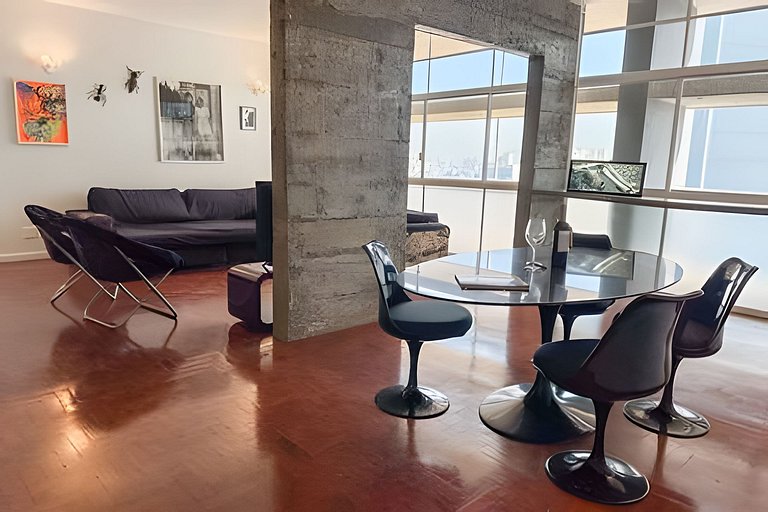 Espaçoso 2 dormitórios, estilo industrial no Copan