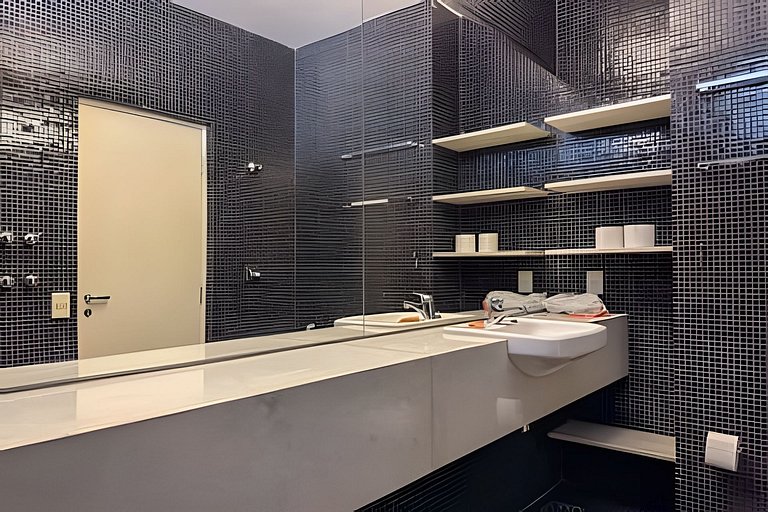 Espaçoso 2 dormitórios, estilo industrial no Copan