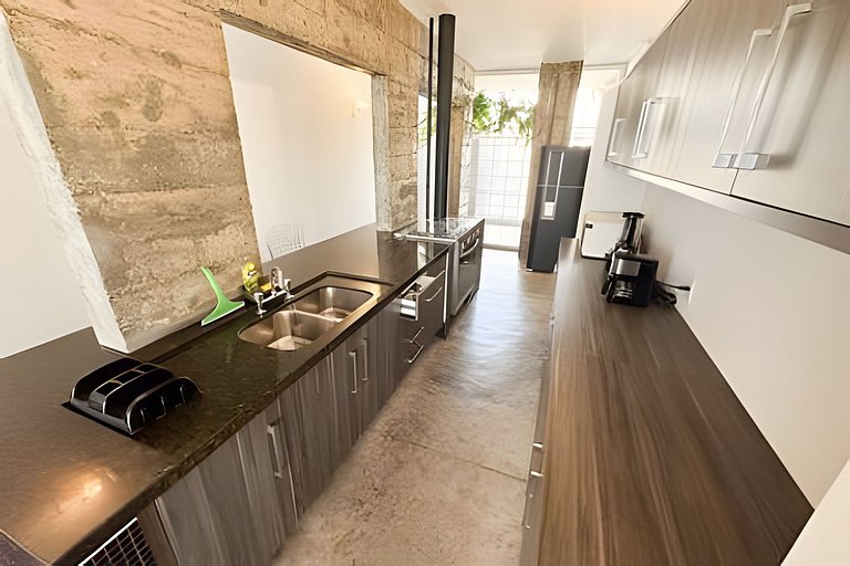 Espaçoso 2 dormitórios, estilo industrial no Copan