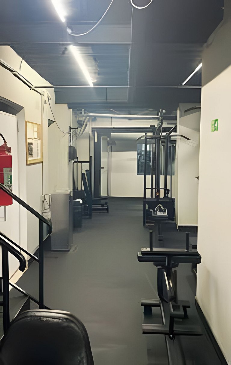 Studio econômico com ar no último andar do Copan
