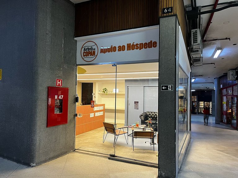 Loft com estilo industrial no Copan - Com ar