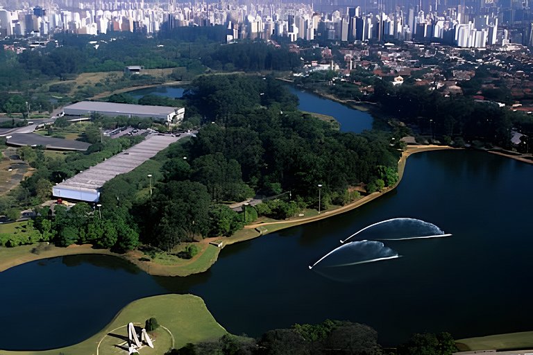 Feito de histórias, SP antigo 30A com arte @ Copan