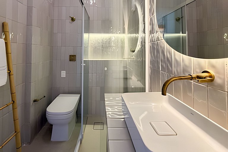 Todo abraço. Airbnb no Copan @yanainainteriores